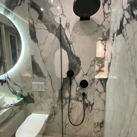 K&k Luxury 스플리트