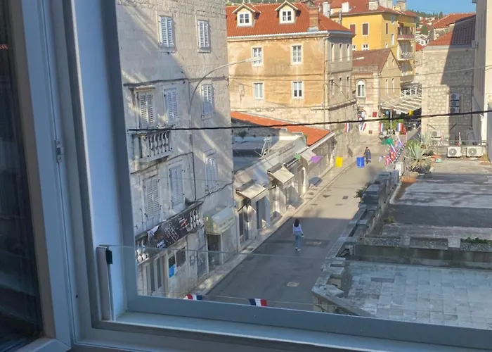 アパート K&k Luxury スプリト